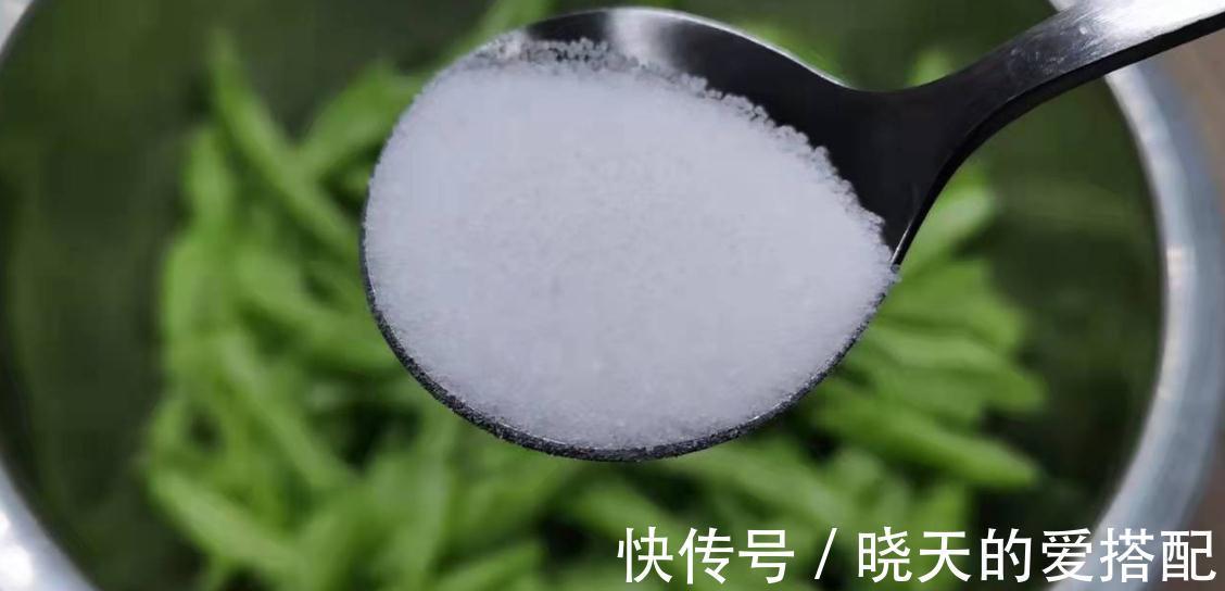 搅拌均匀|苦瓜煎蛋不苦,还清脆爽口,这是需要一些小技巧的,收藏哦