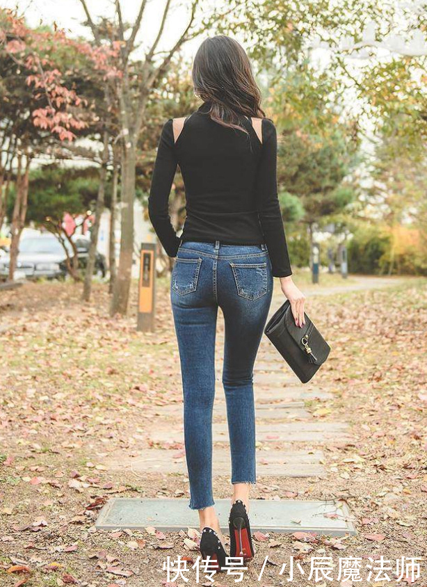 舒适 极具个性的牛仔裤美女,展现别具风格的魅力