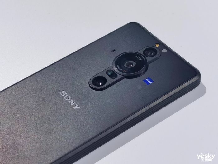 vlog|手机拍照圈儿的顶流？索尼发布微单手机Xperia PRO-I