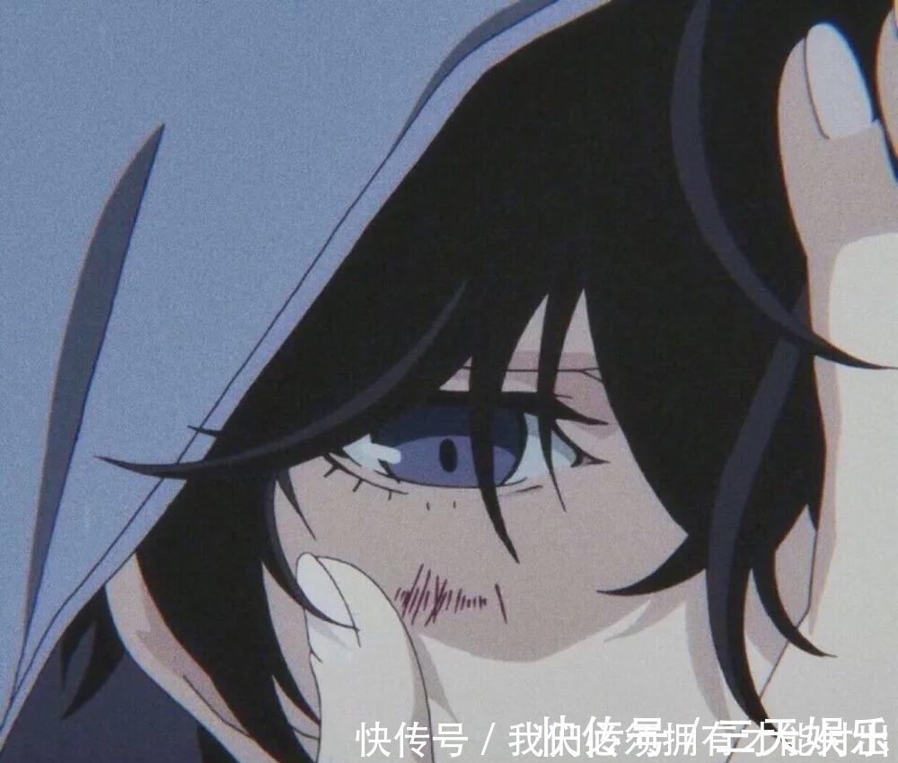 动漫头像:不要在意别人的眼光,因为有时候他们只是在嫉妒你