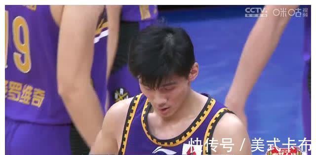 邹雨宸|让出一个琼斯,吉林队用全华班击退三外援北控,致敬他们的不屈