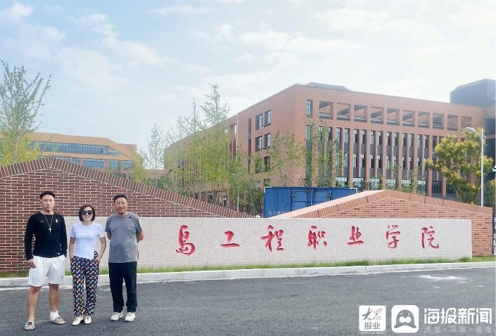 志愿者|这个秋天初遇青工职院!“心”动不止 满“新”欢喜