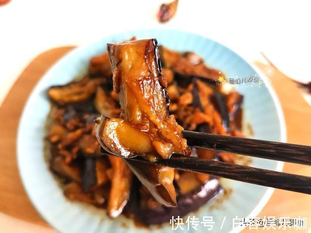 长茄|菜市场遇到这菜不手软，一次买几斤，不蒸不炖，简单一炒太好吃了