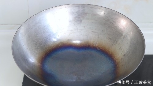 不粘锅|简单几步,教你把铁锅变成不粘锅,炒菜香还补铁,家家都需要