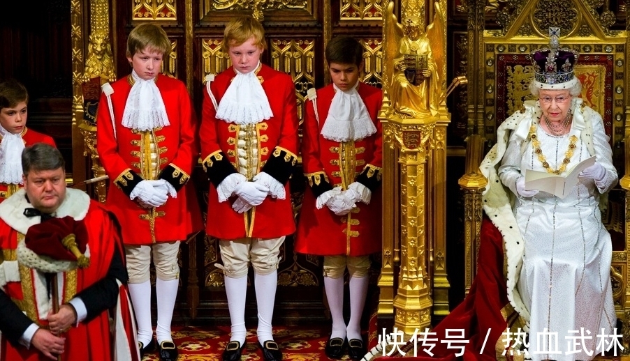 阿姆斯特朗|英国的提袍男童，必须由贵族子弟担任，曾在女王演讲时晕倒