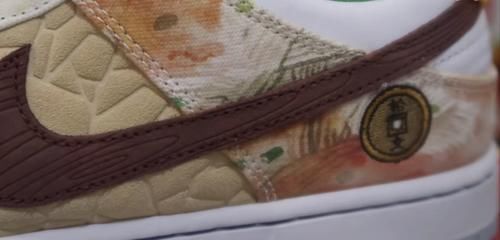 与中国六城小吃“联名”的它，鞋盒都卖到1万块，有人买了还不穿出去