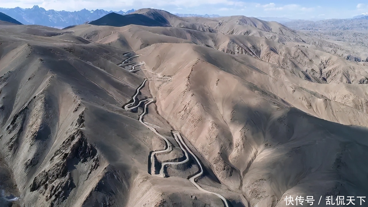 新疆的盘龙古道，堪称中国最美的西部公路