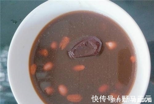 红豆|它是穷人的“阿胶”，每周坚持食，面若桃花，腮红口红都省了！