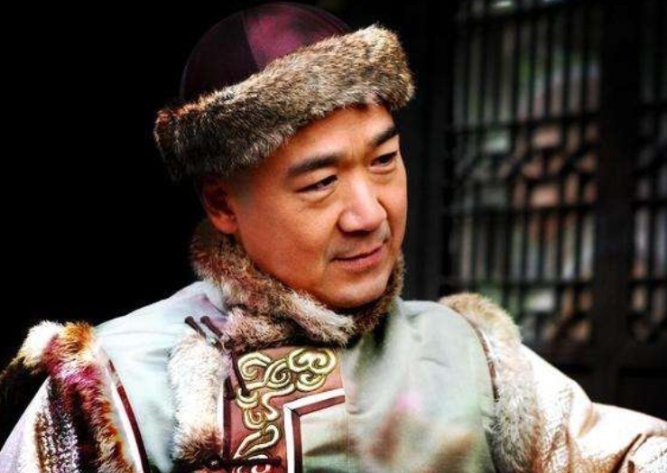 乾隆|纪晓岚写了一副春联,主人吓出一身冷汗,乾隆立刻召他进宫解释