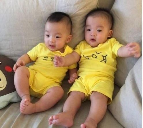 双胞胎儿子|刚生完试管婴儿双胞胎又怀上双胞胎,丈夫听到消息后被气走