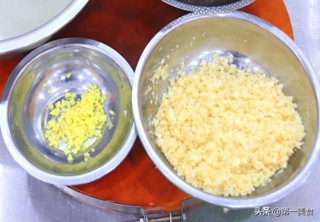 蒜蓉开边虾|蒜蓉开边虾，掌握好料汁比例，蒜香浓郁不辣口，比饭店的还好吃