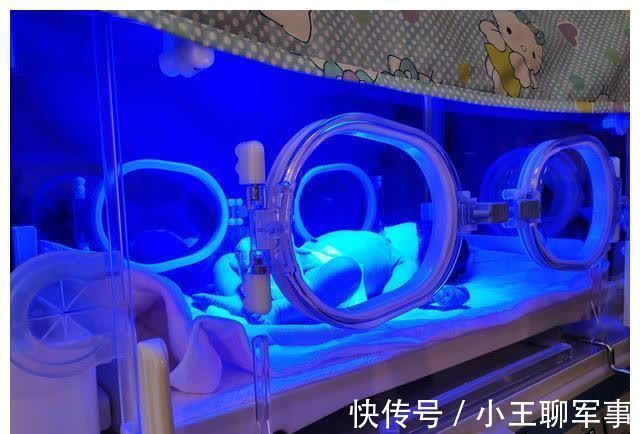 数值|新生儿出生第1天三个数值达标,暗示体质好,在娘胎里过得滋润