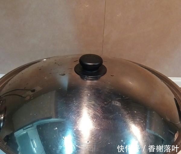 鱼头|鱼头二吃：嫩滑香甜的酱蒸大鱼头；味道鲜美的豆腐滚鱼汤；来试试