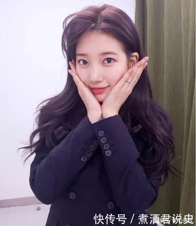 脸上有这4个“标志”的女生,素颜比化妆还美,看看你中了几个