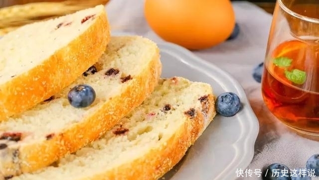 不用面包机,不用手揉,简单2步就能做好面包!