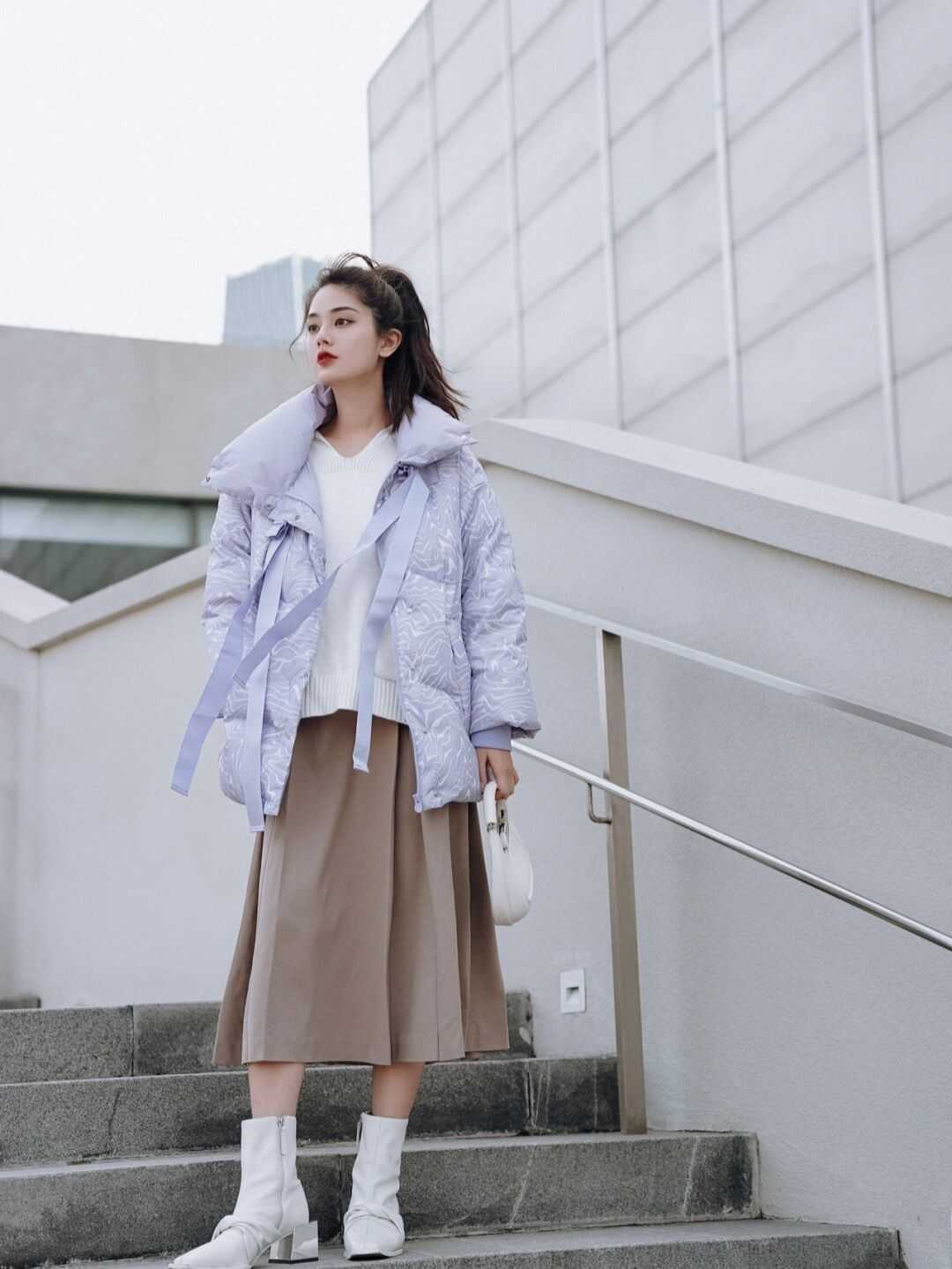 衣身 彩色羽绒服怎样选才不浮夸,照搬照抄这几种颜色,上身效果超棒