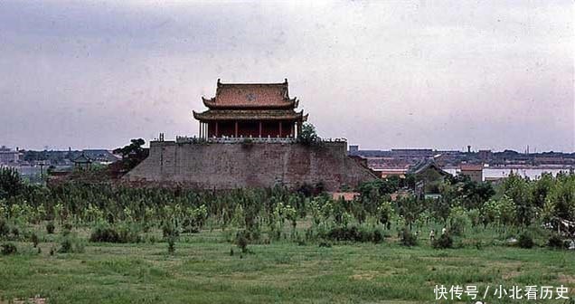 历史感|老照片80年代的河南开封，一座有着厚重历史感的古城！