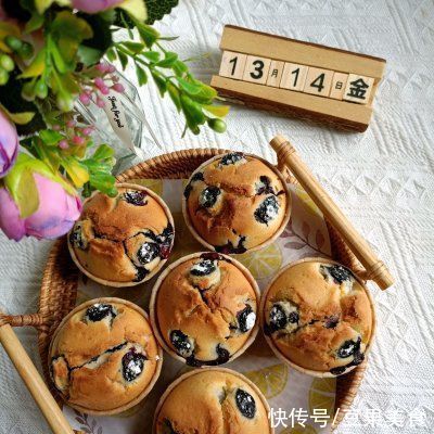 烤箱食谱 | 爆浆蓝莓马芬