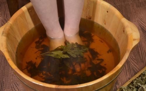 疾病|人老”腿“先衰，腿部会出现4个信号，或是疾病“报到”，莫忽视