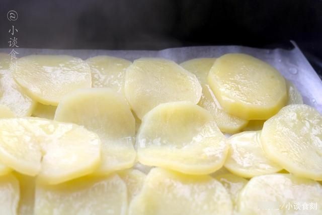 年夜饭，这道家常菜记得要吃，食材好买做法简单，寓意百财聚来