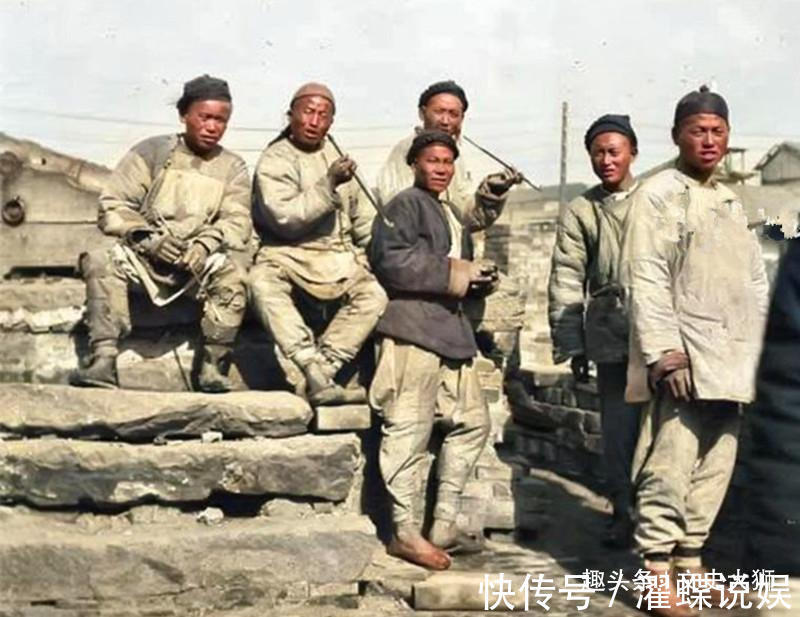 奶奶@清末年间,津门有位马九爷,这人能耐极大,堪称俗世一奇人