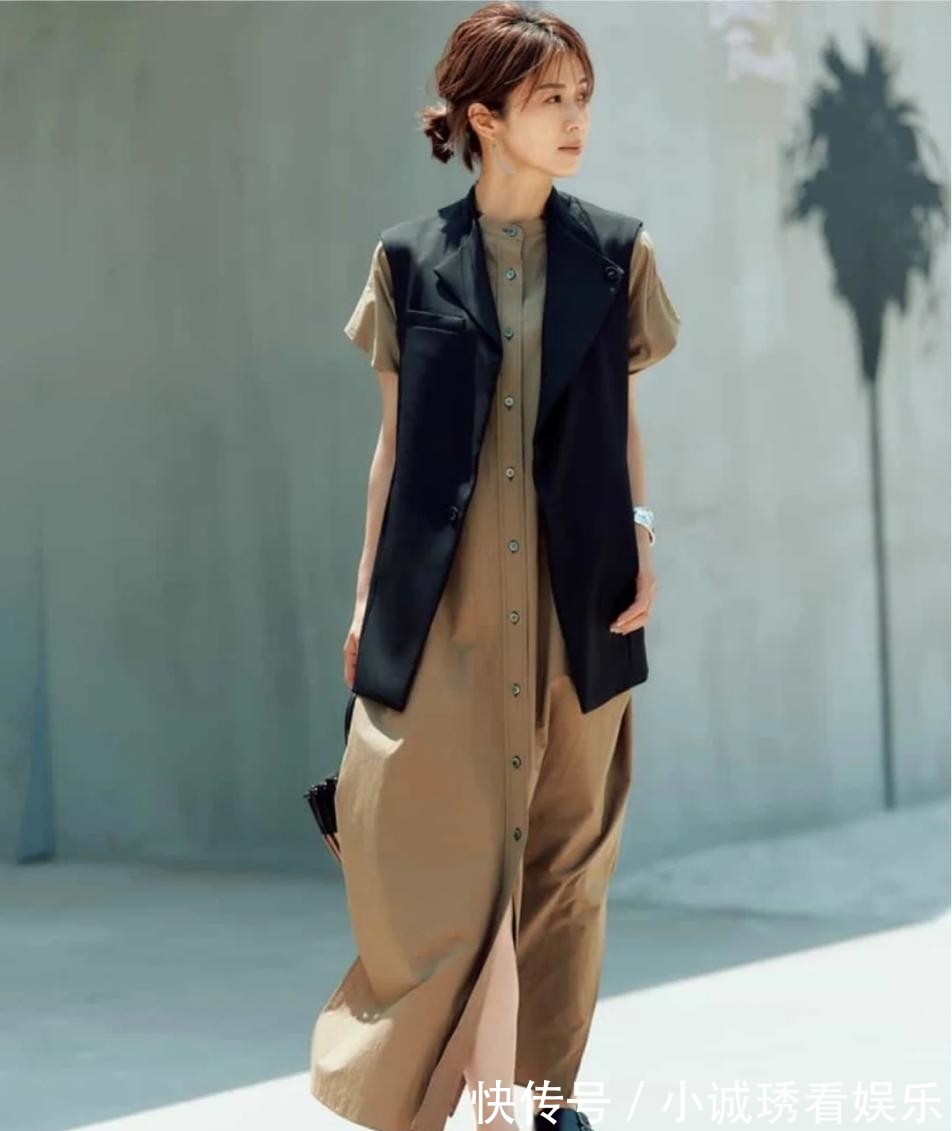 t恤|入秋后穿衣的高级感是“马甲”给的,搭配T恤衬衫都好看,很实用