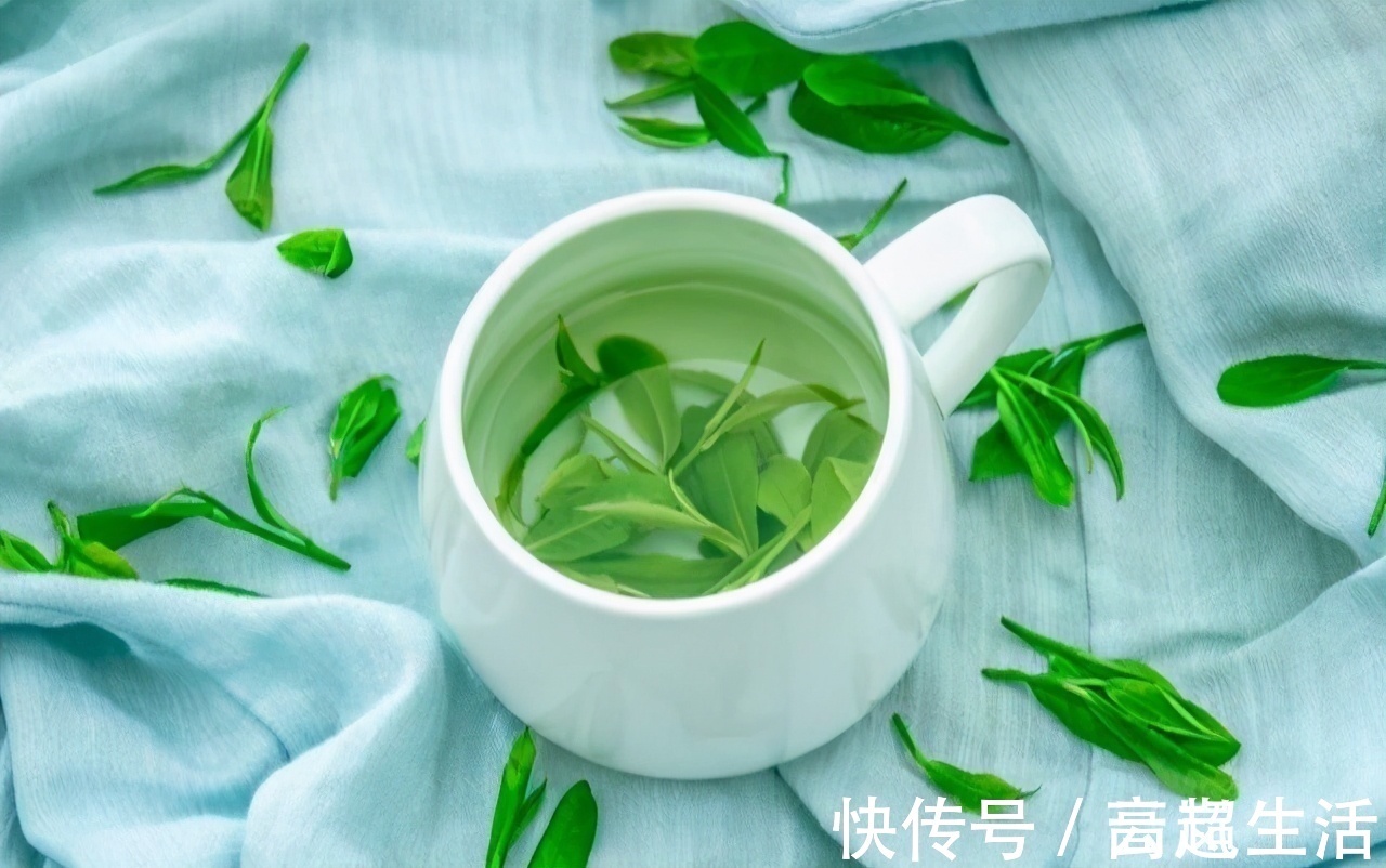 衰老期|男人开始衰老，有6个表现！占3个以上，可能已提早步入衰老期