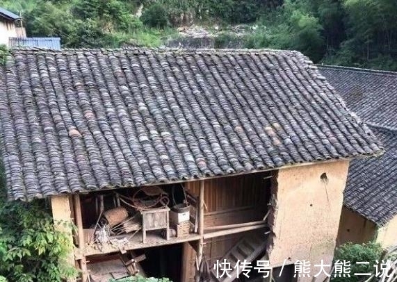 房地|凯诺律师:新规定明确,这几种宅基地不予确权登记