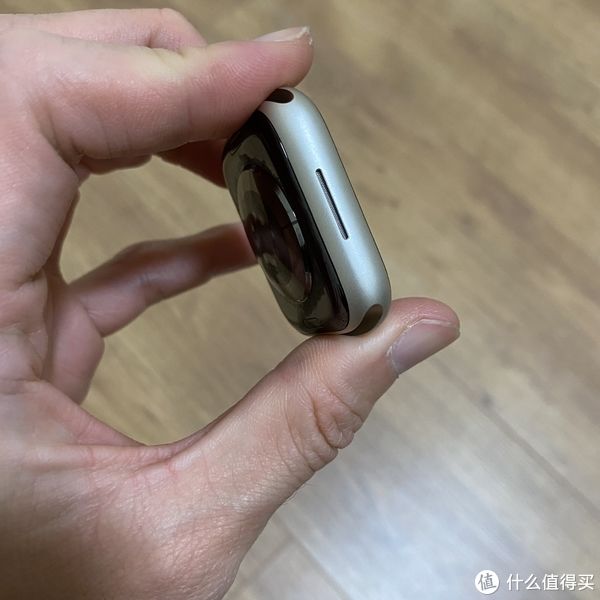 iphone|我的跑步装备 篇一百一十五：完全可以当跑表！Apple Watch S7 Nike 45mm蜂窝版（附与5代对比）