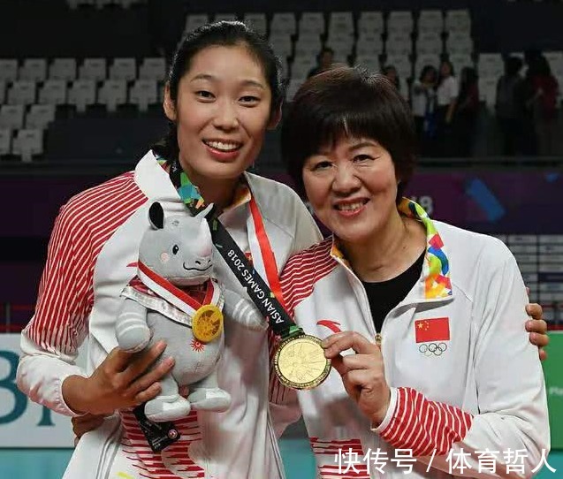 金牌|人民日報發(fā)布中國隊奧運(yùn)會海報！中國女排1姑娘占C位，真給力