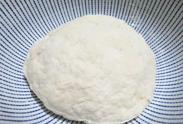 老公调饺子馅,韭菜中加了它,又香还不腻口,我一口气吃30个!