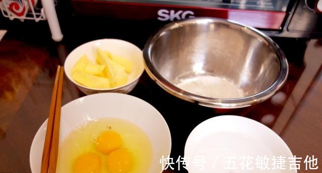 甜点|香浓美味，细腻奶香，酥脆奶油泡芙，在家即可享受到的美味甜点！