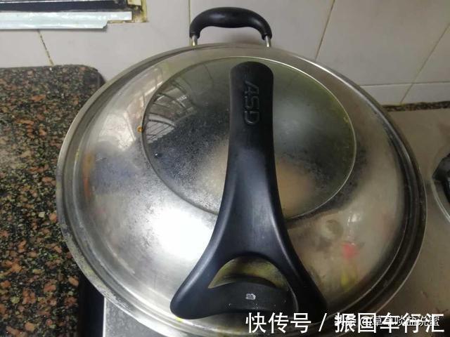 三层肉|扣肉要做得好，三道程序少不了，一煮、二炸、三蒸