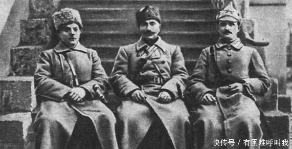 政治局委员|在与托洛茨基的斗争中,斯大林是如何一步步地夺取军权的!
