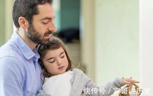 检查|6岁女儿每周五都肚子疼,父母带她检查,医生低声称你们离婚吧