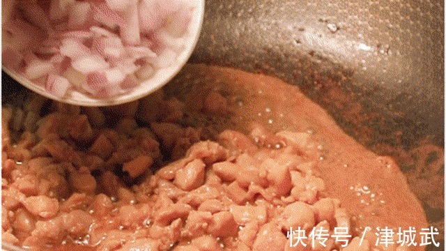 早餐吃它胜过吃包子！一包一煎就做好，我家宝宝每天都想吃它