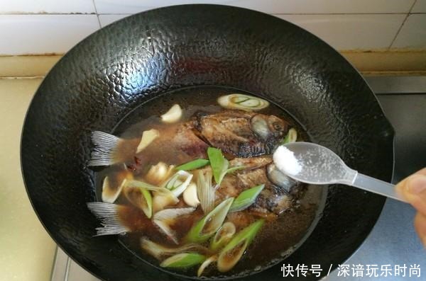 鱼腥的天敌被发现,做鱼的时候一定加它,鱼肉鲜嫩无腥味!
