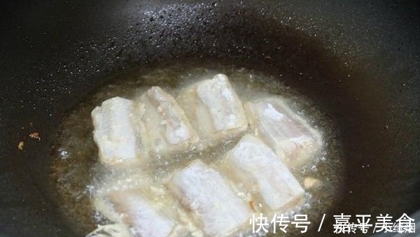 煎带鱼一碰就碎?多1步多等15分钟,煎出两面金黄的完整带鱼