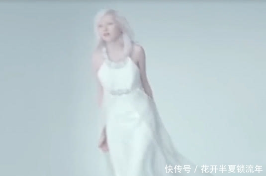 落入凡间|乌克兰美女患白化病，全身一片雪白，宛如天使落凡尘！