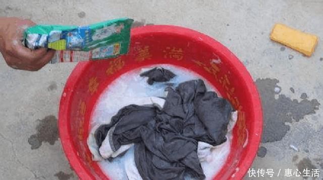 洗衣粉|“洗衣粉”和“洗衣液”哪个好用,超市员工透露真相,以后别买错