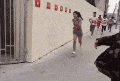 |搞笑GIF趣图:谁挖的坑,站出来,咱们聊聊