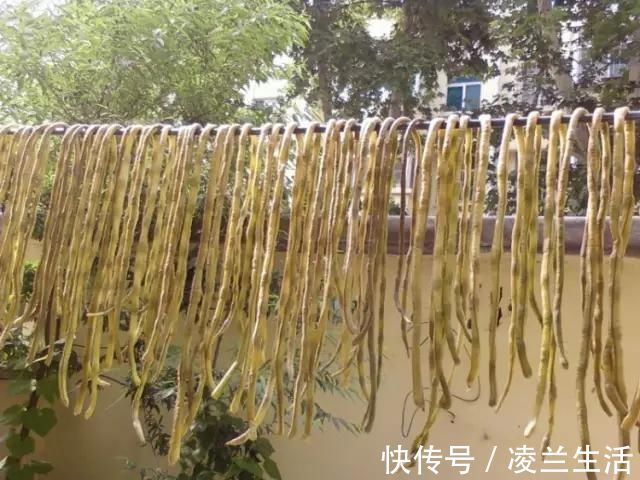 南瓜干|农村五种蔬菜晒干后，比新鲜的还好吃，城里买不到，炖肉吃超香
