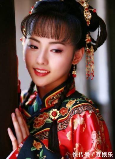 才女!才女出上联“青天白日,进退两难”,秀才下联才女脸红心跳