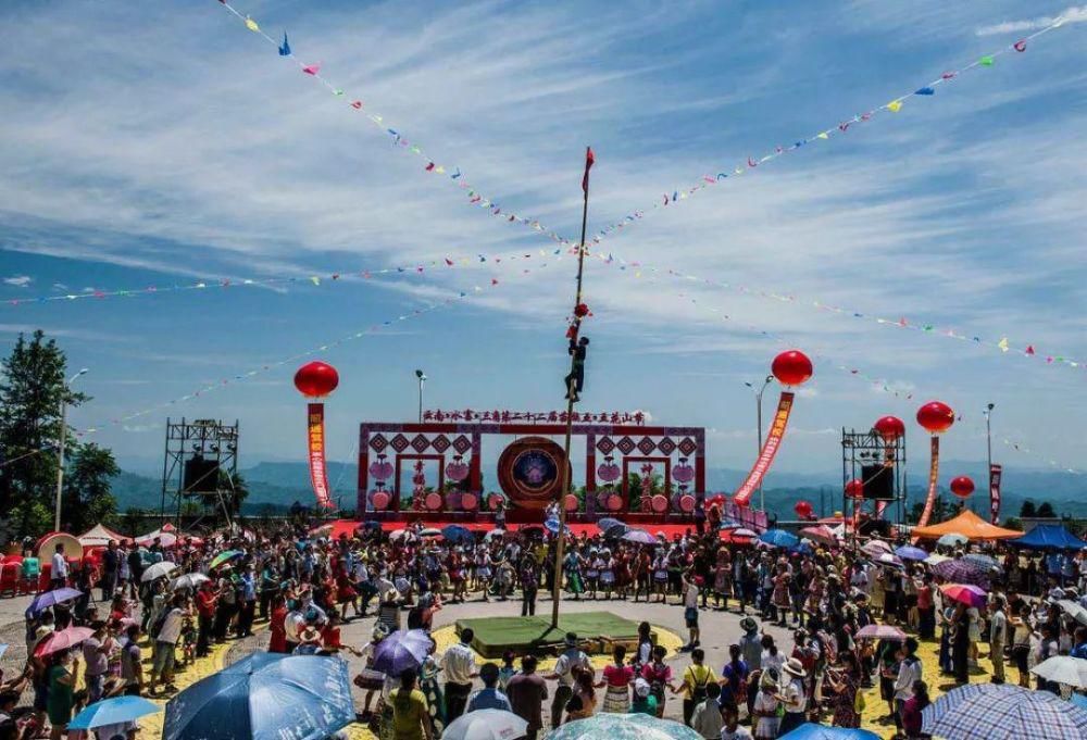 造就|延续百年的云南本土民族节日，山间坝子造就的文化奇迹.....