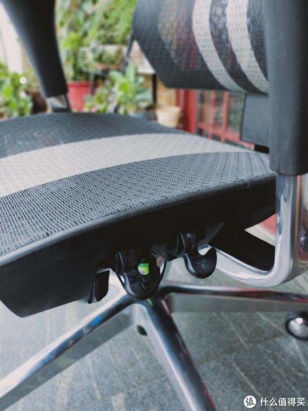 穷人|穷人的剁手清单 篇六十四：是什么让我又买了一把享耀家人体工学椅？当然是舒服