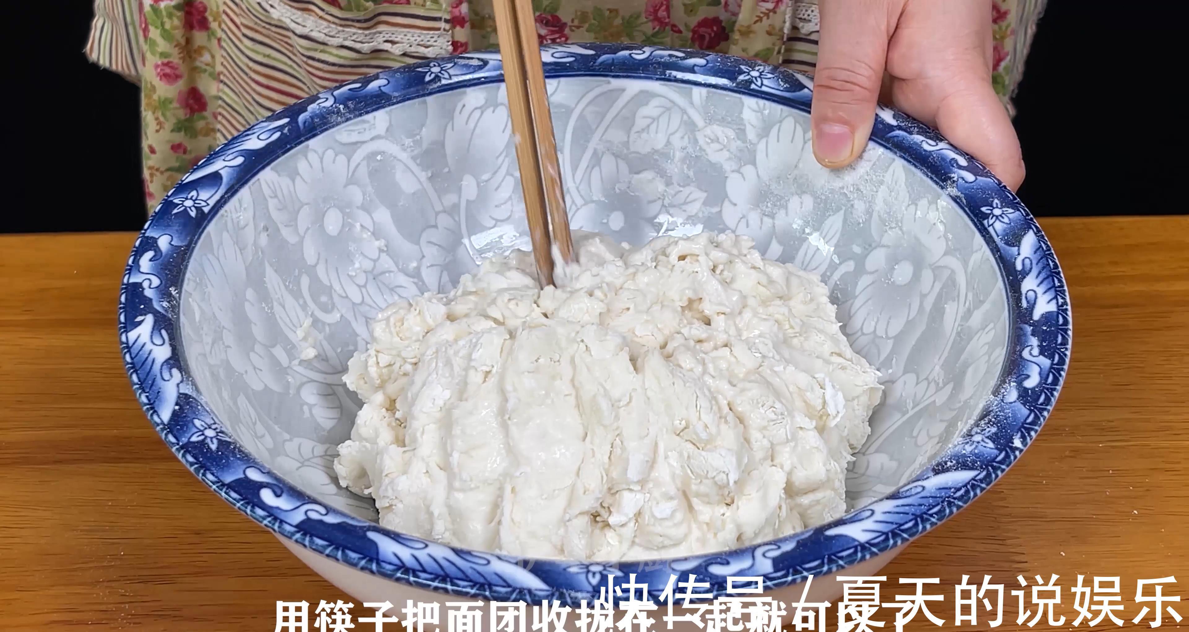 烙饼|早餐店的葱油饼为什么好吃?原来做法简单,学会就可以摆摊了