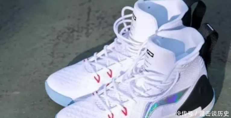 适合|盘点5双适合“穷学生”穿的高颜值球鞋,脚感Q弹,缓震性能好