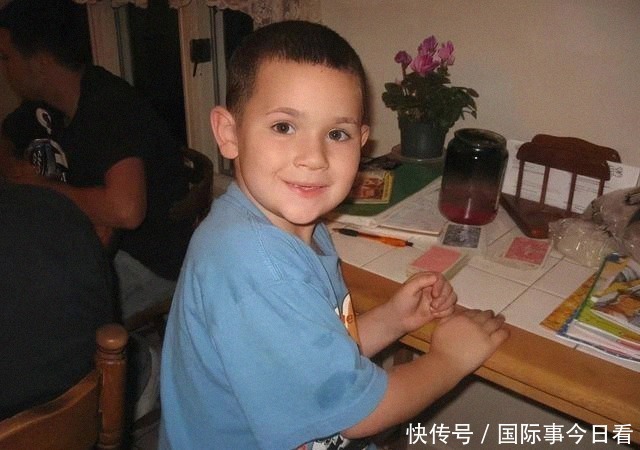 女孩|体内是女孩,体外是男孩。18岁男生发现自己拥有女性繁殖系统