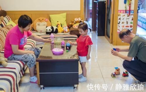 主力军|为啥现在帮忙带娃的主力军外婆占大部分?两个原因很多人表示认同