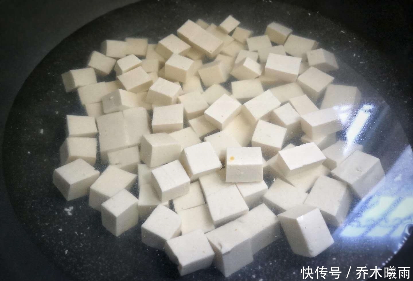 热炒菜|80岁的奶奶每天都要吃它，开胃下饭，炒一盘上桌，都能多吃2碗饭